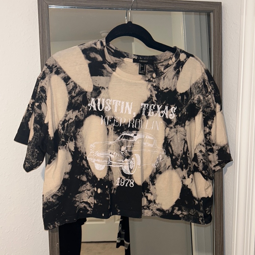 Crop top